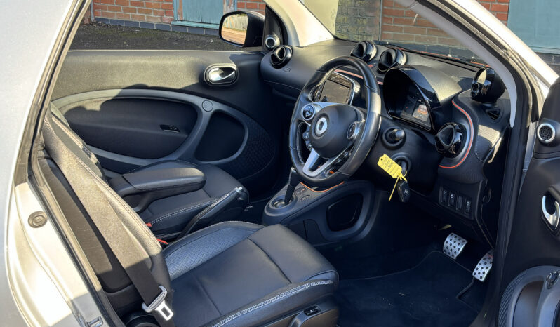Smart Fortwo Brabus Xclusive Cabriolet full