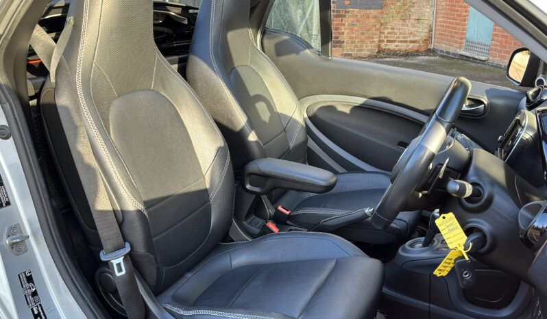 Smart Fortwo Brabus Xclusive Cabriolet full