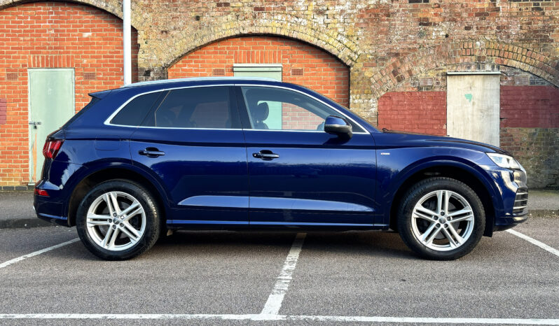 Audi Q5 S-Line 2.0 TFSI Quattro full
