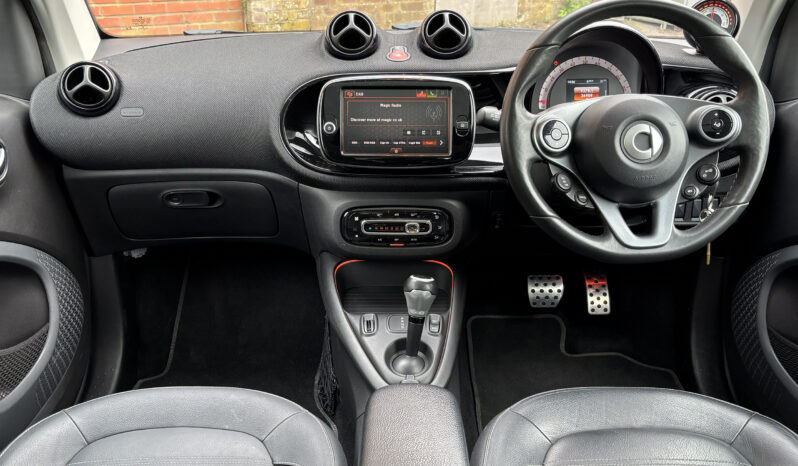 Smart Fortwo Edition One EQ Coupe full