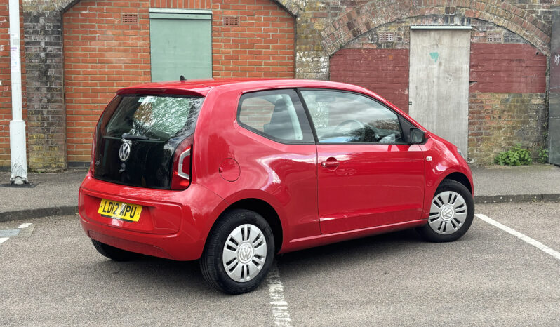 Volkswagen Move UP! full