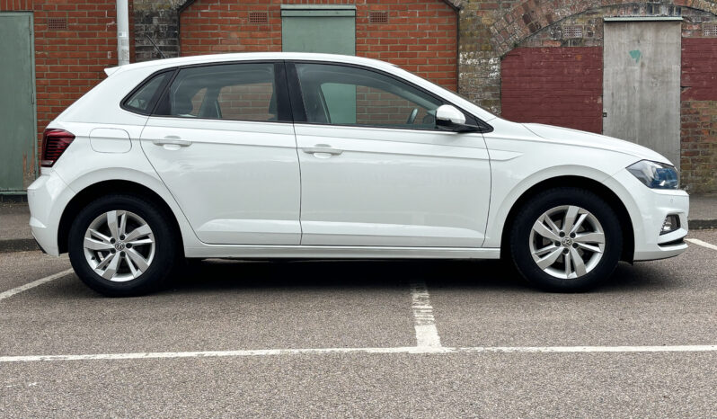 Volkswagen Polo SE 1.0tsi 5 door full
