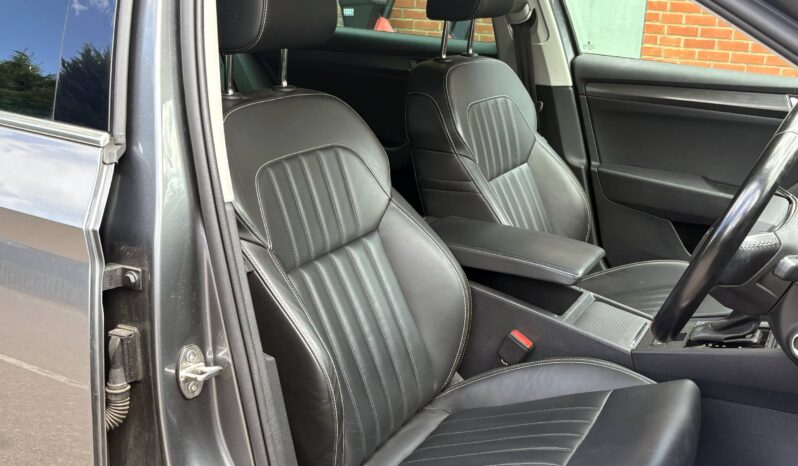 Skoda Superb 1.5 TSI ACT SE L DSG Estate full