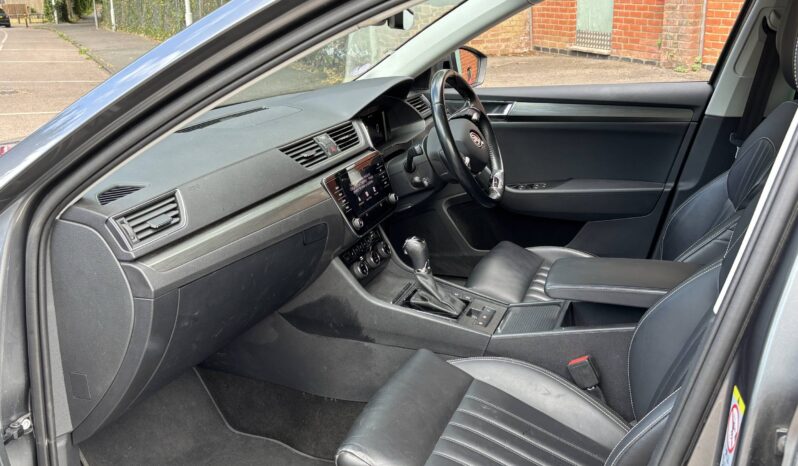 Skoda Superb 1.5 TSI ACT SE L DSG Estate full