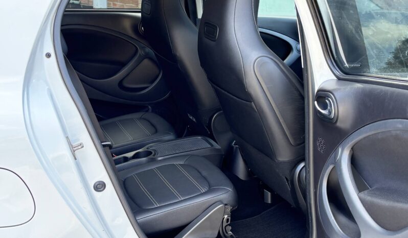 Smart Forfour Edition White full