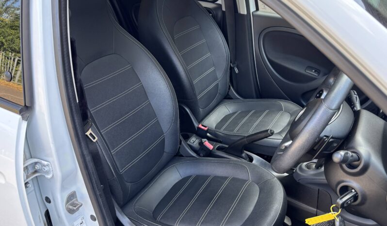 Smart Forfour Edition White full